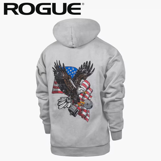 ROGUE フリーダムパーカー グレーヘザー 背面全体ビュー、フード付きパーカー背面にアメリカ国旗を背景にバーベルを掴むイーグルグラフィックを配置したメンズアパレルデザイン
