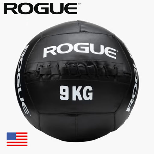 ROGUE KG メディシンボール ブラック 9kgモデルを正面から捉えた外観。レース構造と重量表示、均一な球形デザインが確認できる